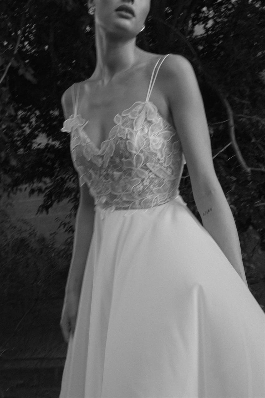 Dahlia by Rembo Atelier